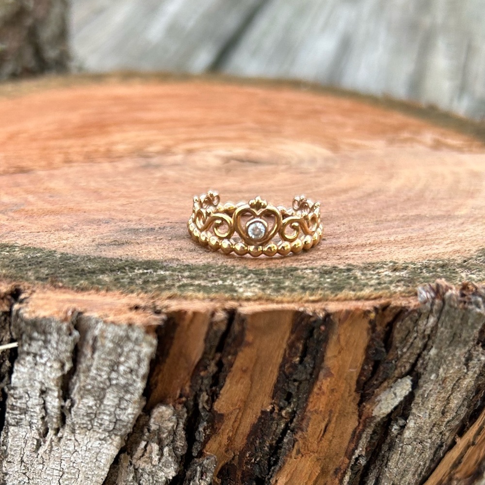 Princess Tiara Crown Ring. Rose gold Plated.